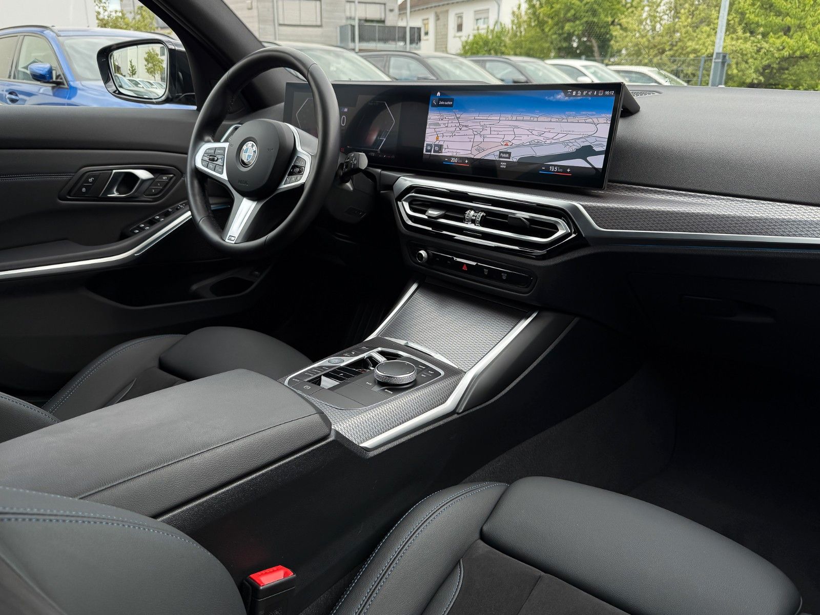 BMW 330 i M Sport - Samsaru's Car Outlet