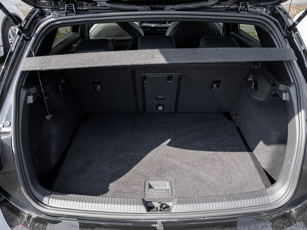 Volkswagen Golf VIII GTD 2.0 TDI AHK NAVI MATRIX SHZ KLIMA