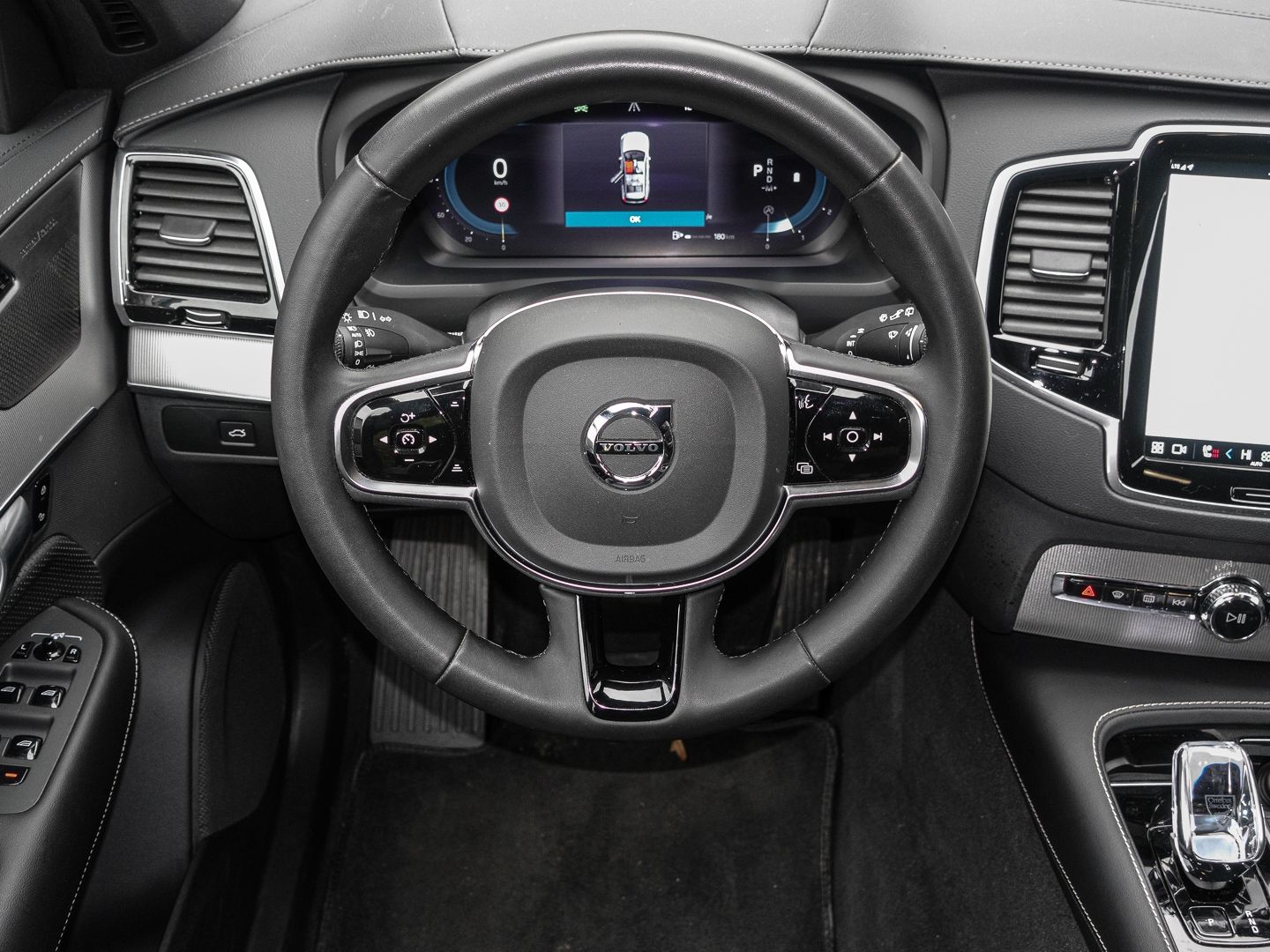 Volvo XC90 Plus Dark AWD 7-Sitzer AD StandHZG AHK Digi