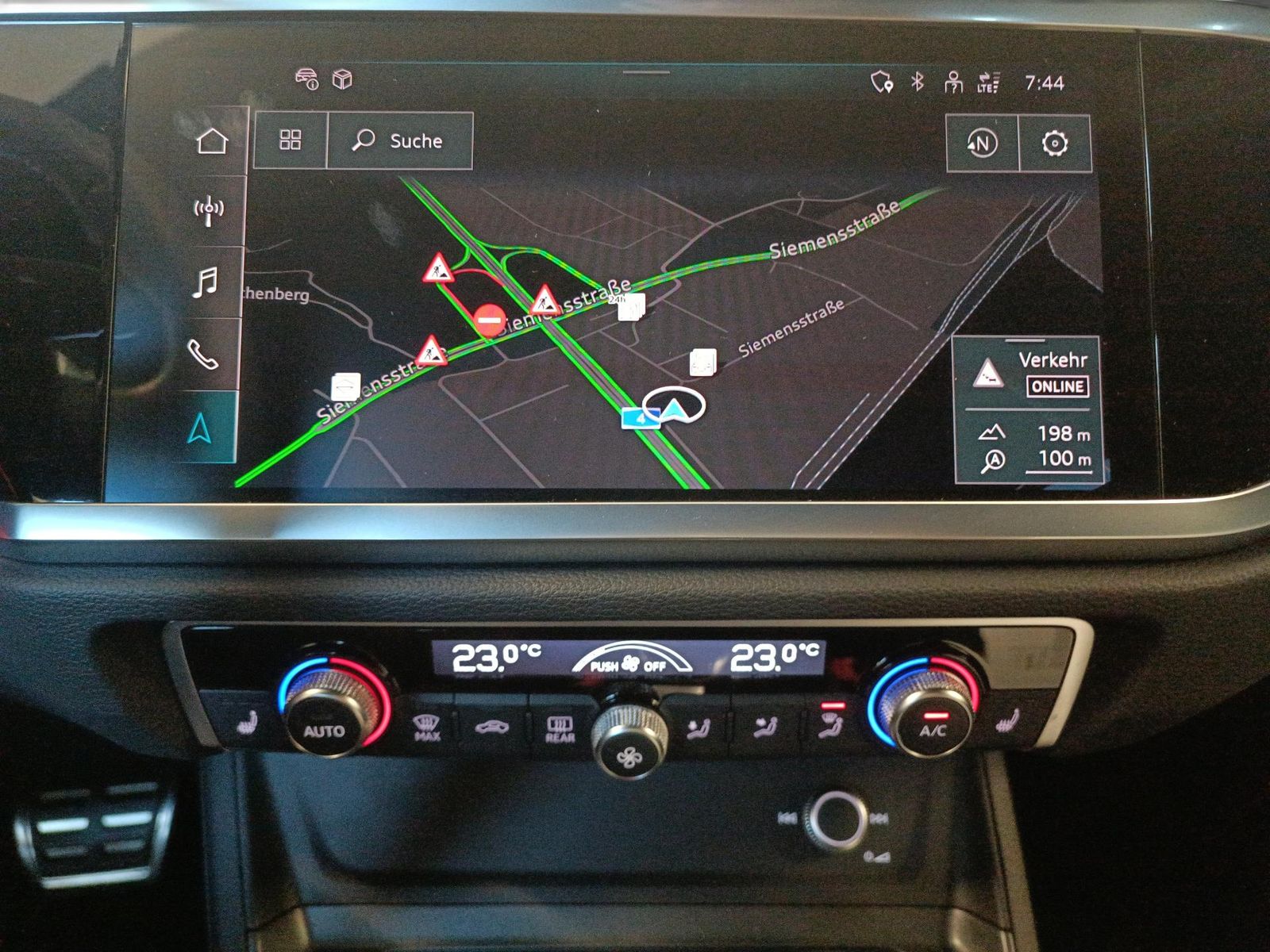 Audi Q3 40 TFSI quattro S tronic S-Line - Samsaru's Car Outlet