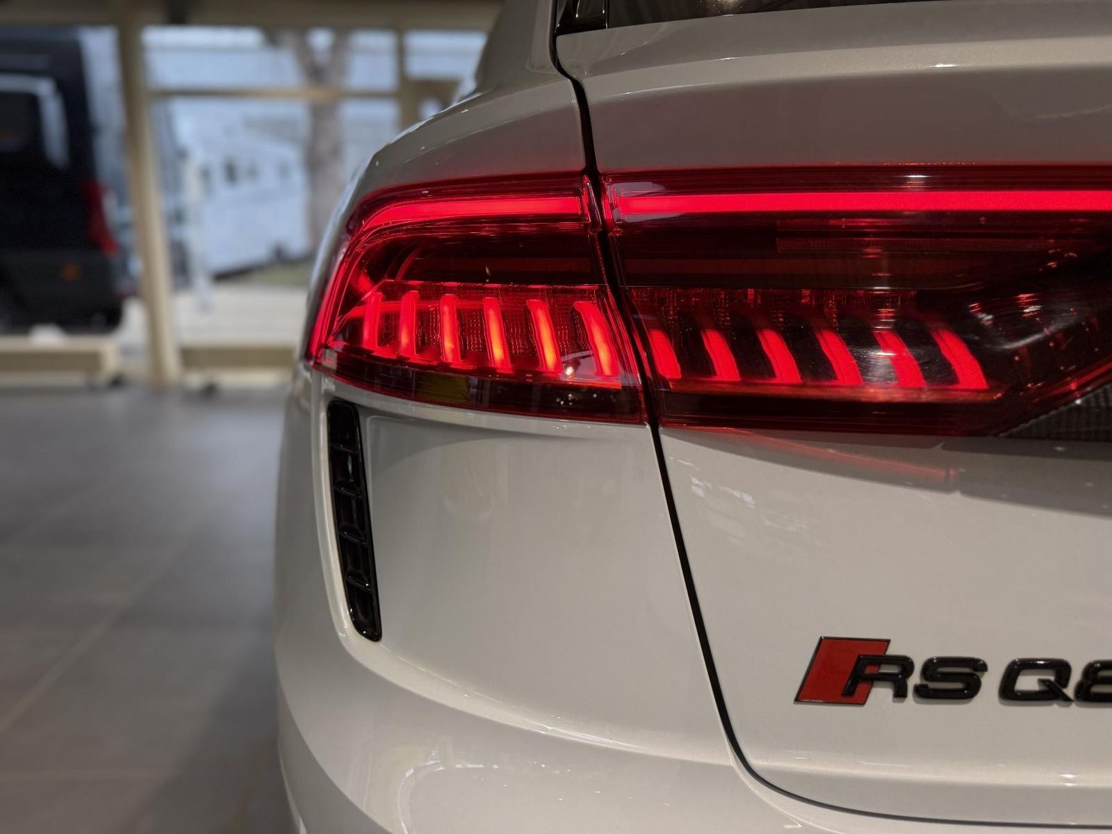 Audi RSQ8 Carbon Pak.+Standheiz 305 km/h+Keramik+B&O