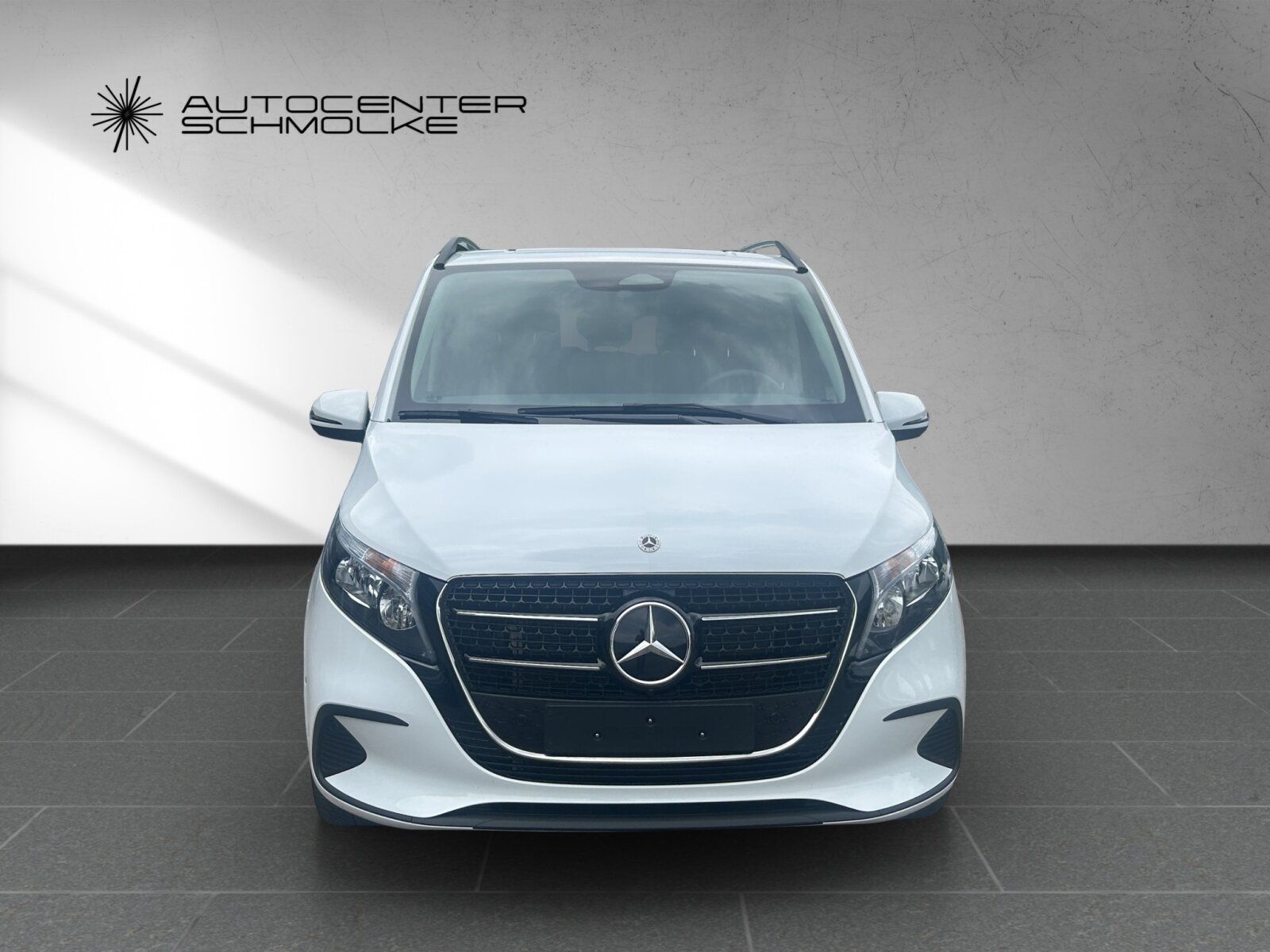 Mercedes-Benz V 220 d - Samsaru's Car Outlet