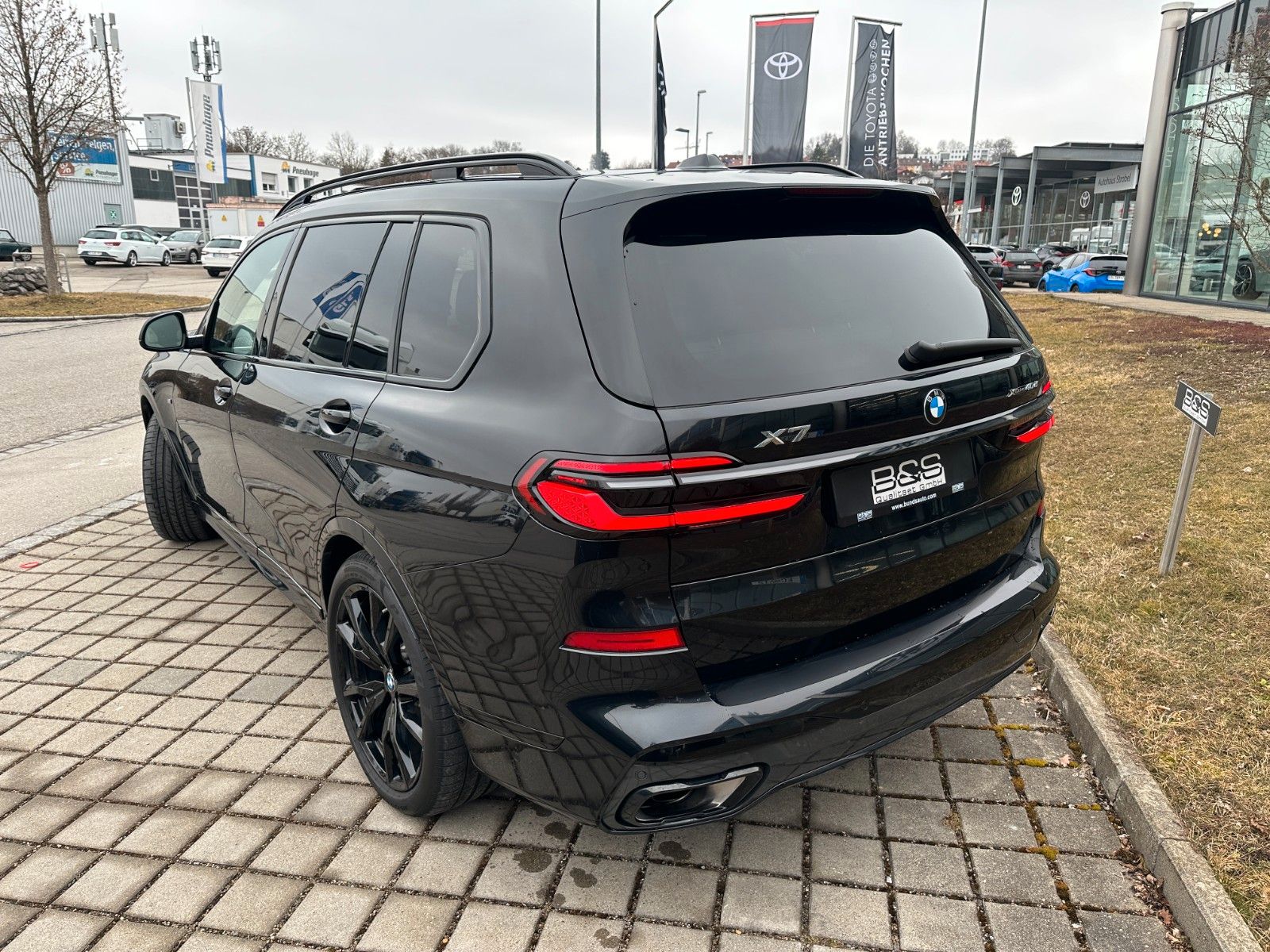 BMW X7 xDr 40d M Sport Pro|Aktivlenk|SkyL|AHK|BEIGE|