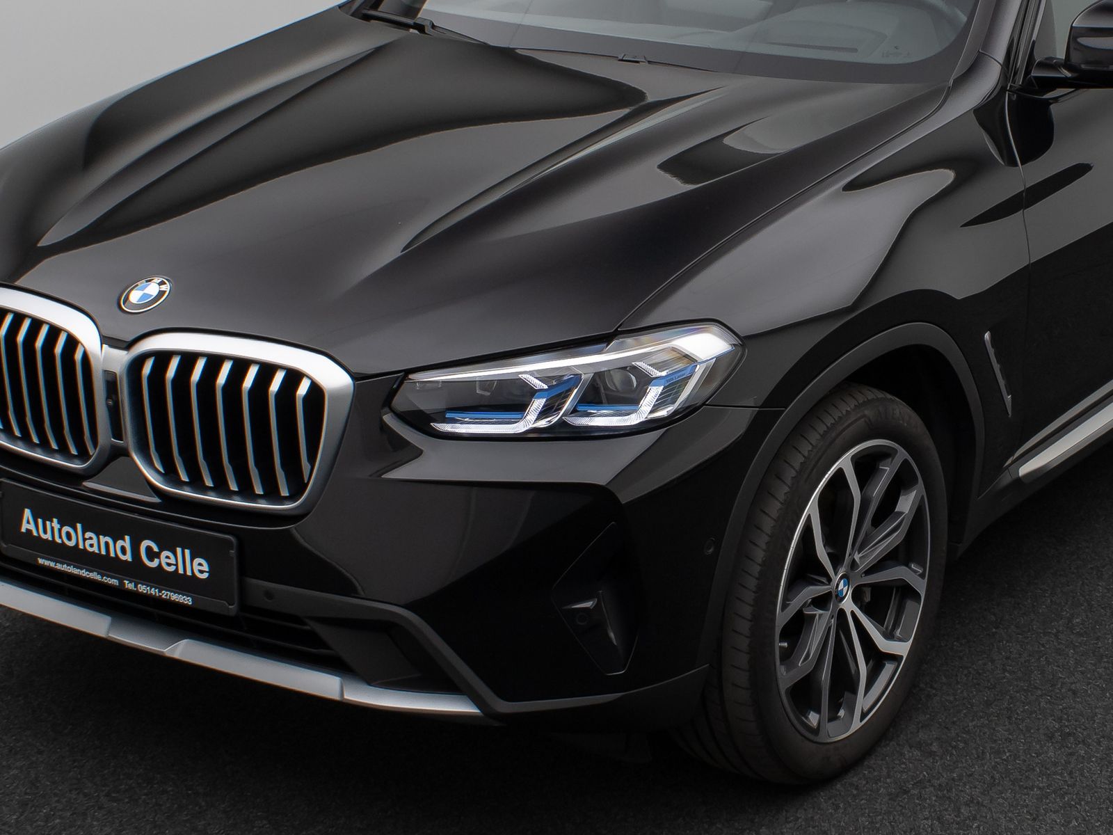 BMW X3 xD30d - Samsaru's Car Outlet