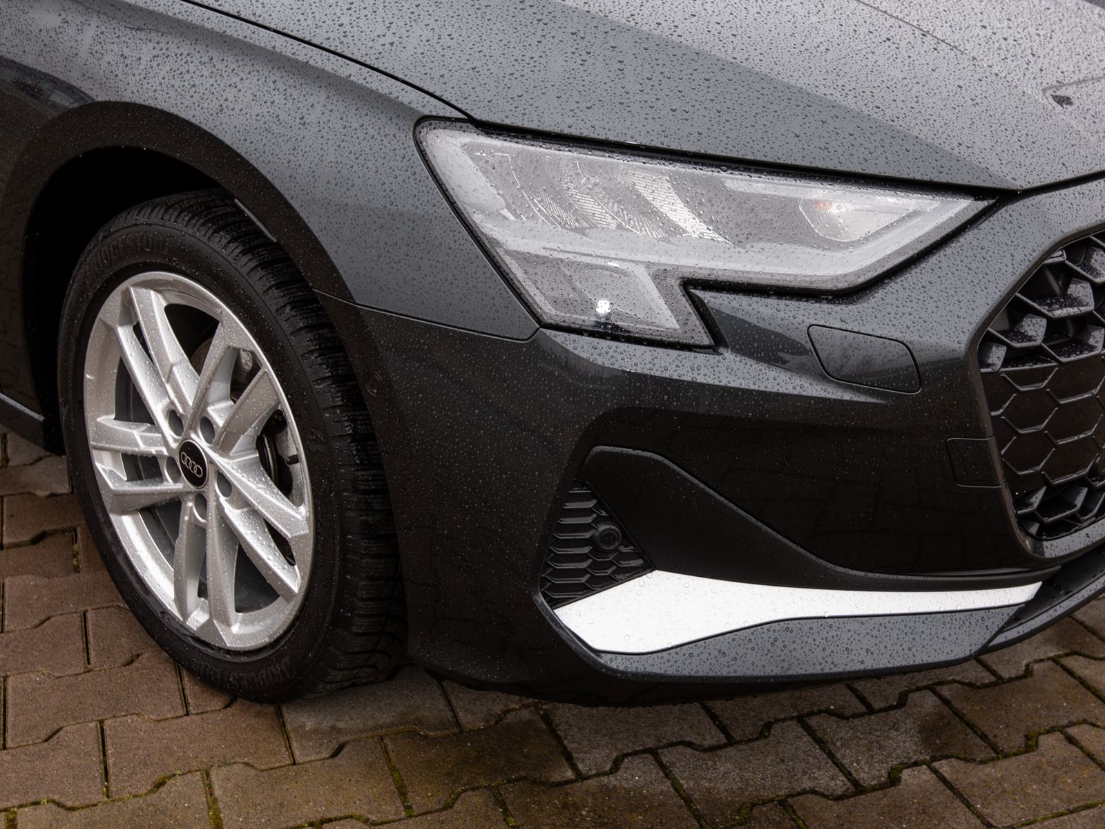 Audi A3 Sportback 35 TFSI S tronic - Samsaru's Car Outlet