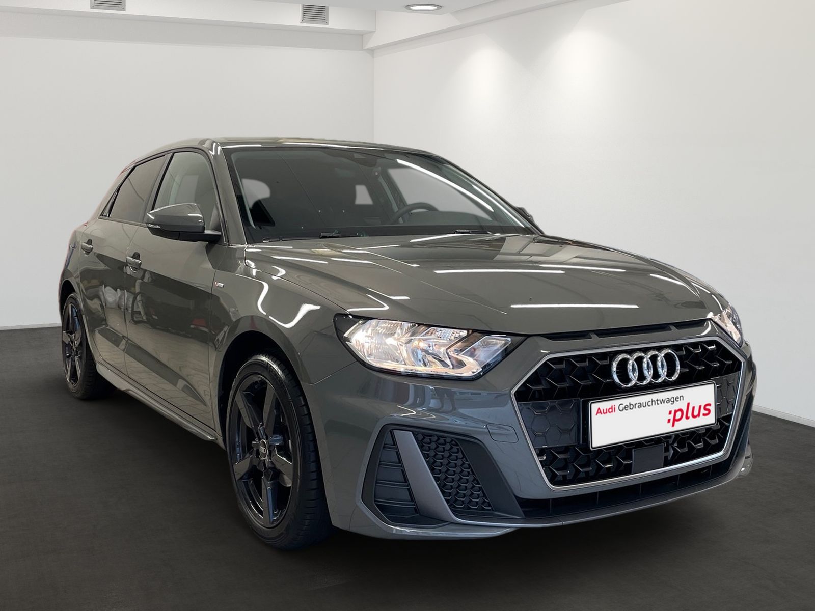 Audi A1 Sportback 25 TFSI S line - Samsaru's Car Outlet