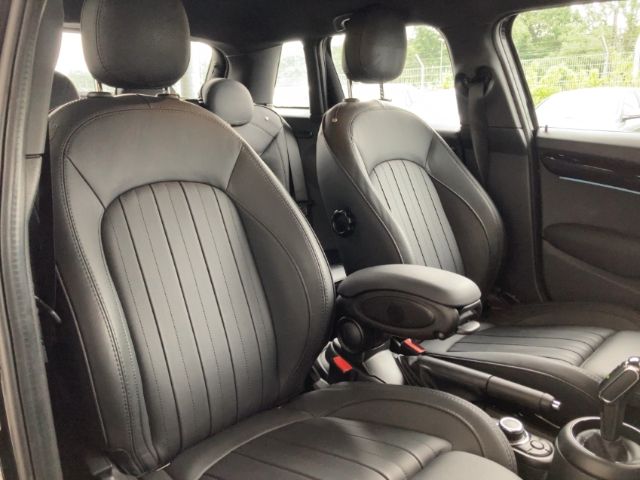 MINI Cooper PremiumPak - Samsaru's Car Outlet