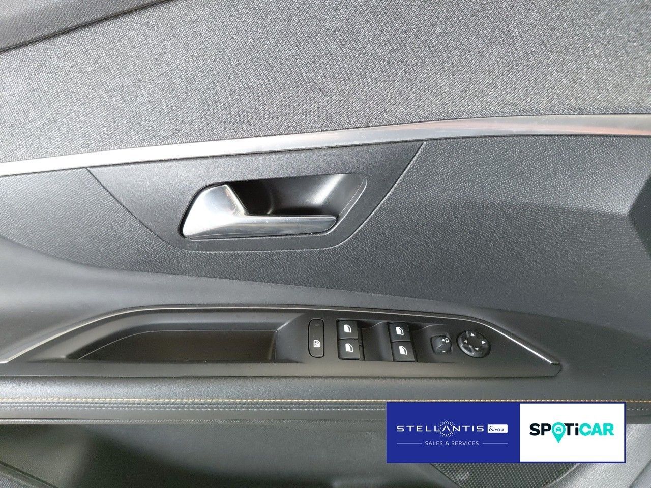 Peugeot 3008 Hybrid 225 ROADTRIP*Standhzg.*LMF*Navi*RFK