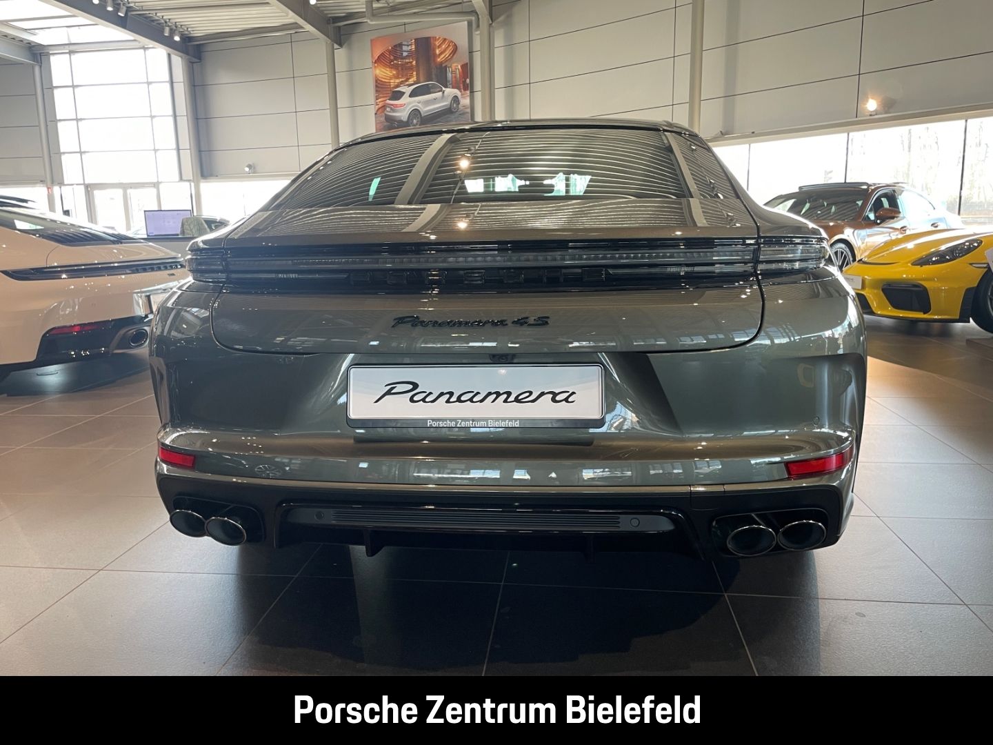 Porsche Panamera 4S E-Hybrid Surround-View Luftfederung