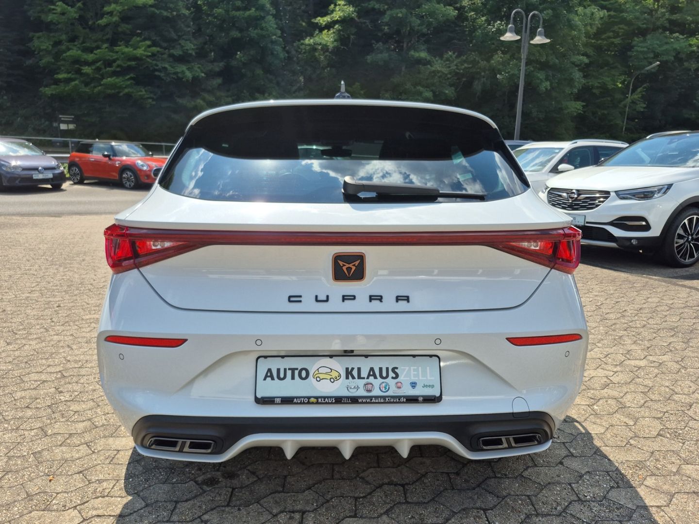 Cupra Leon 1.5 eTSI - Samsaru's Car Outlet