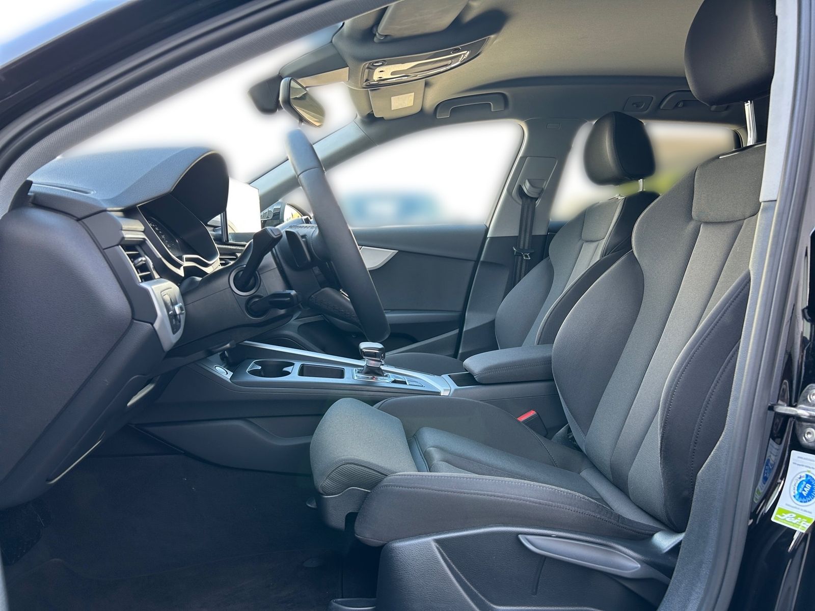 Audi A4 Avant 40 TFSI - Samsaru's Car Outlet