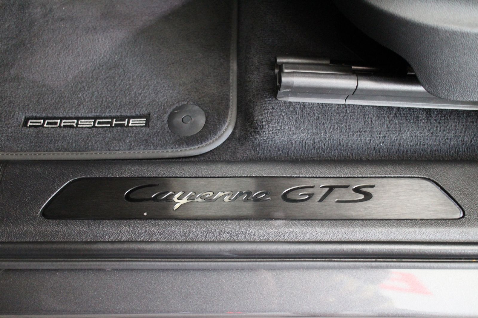 Porsche Cayenne Coupe GTS InnoDrive HeadUp Softclose