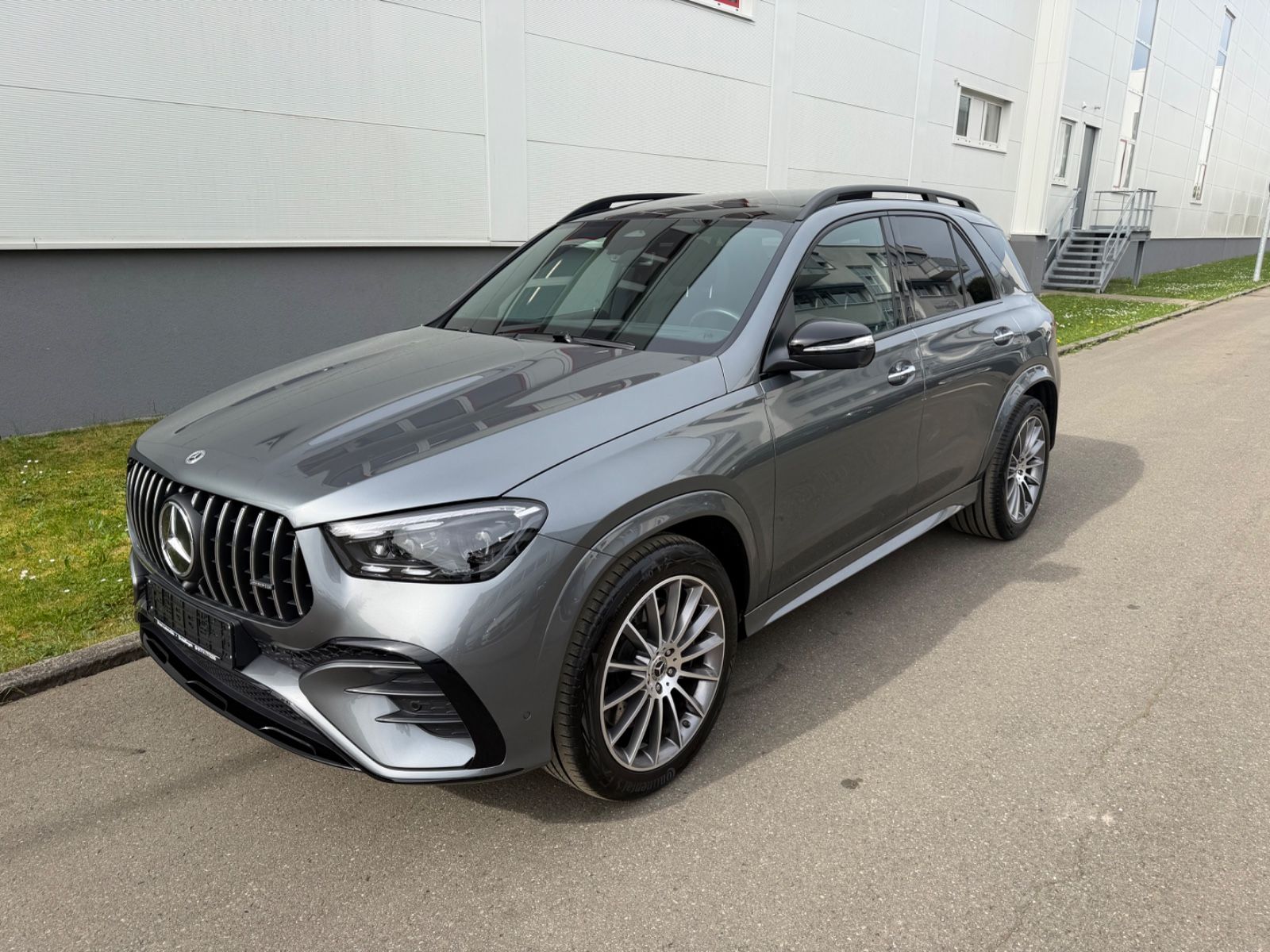 Mercedes-Benz GLE 450 d*AMG*PAN*KAM*HUD*DISTR*LED*AHK*STHZ*21"