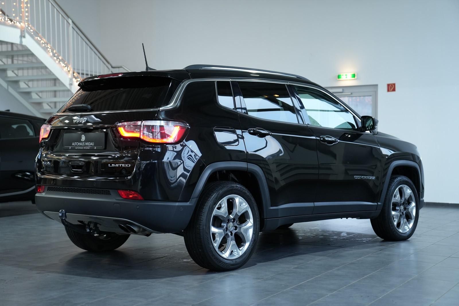 Jeep Compass Limited 4X4 *AUT*NAV**KEYLEES*LEDER*AHK*