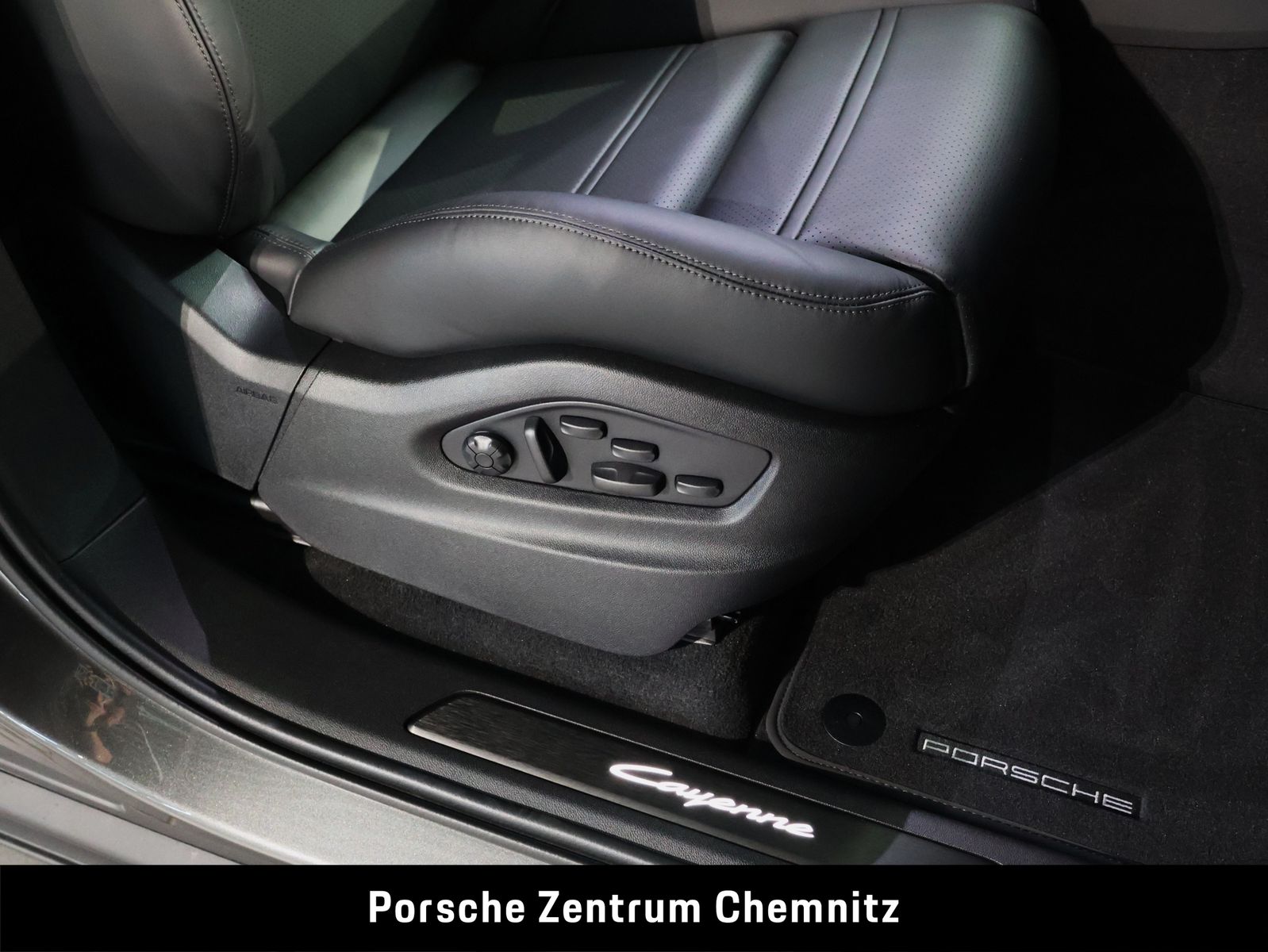 Porsche Cayenne E-Hybrid Coupé Black Edition!;Head-Up;In