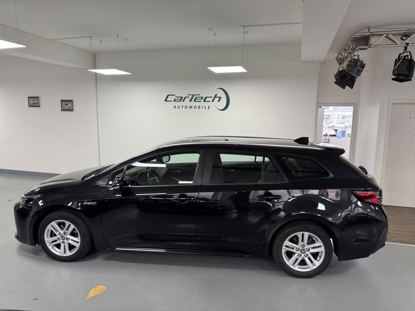 Toyota Corolla Hybr. TÜV Neu/Toyota Garantie/Unfallfrei