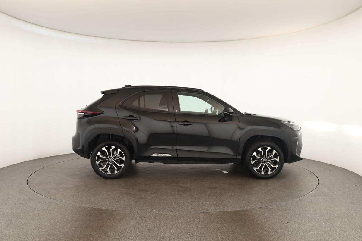 Toyota Yaris Cross CVT Team D LED Navi SHZ iACC Kam 17"