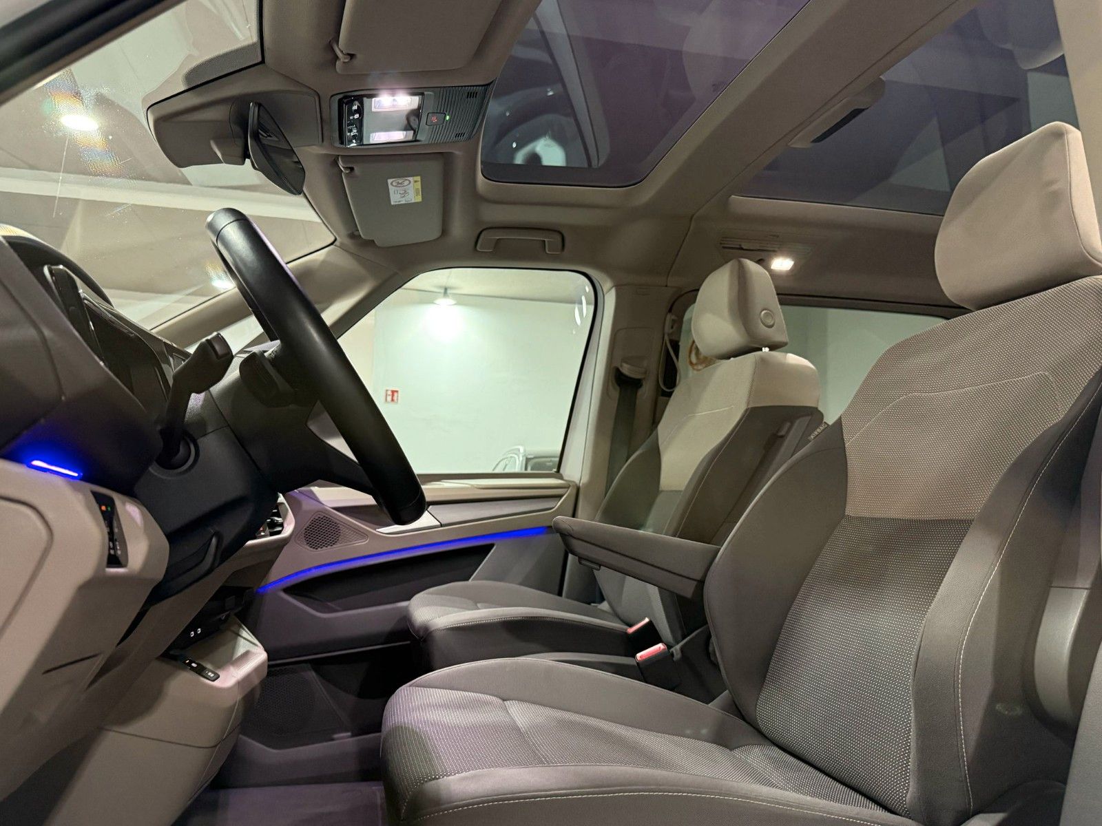 Volkswagen T7 Multivan Edition - Samsaru's Car Outlet