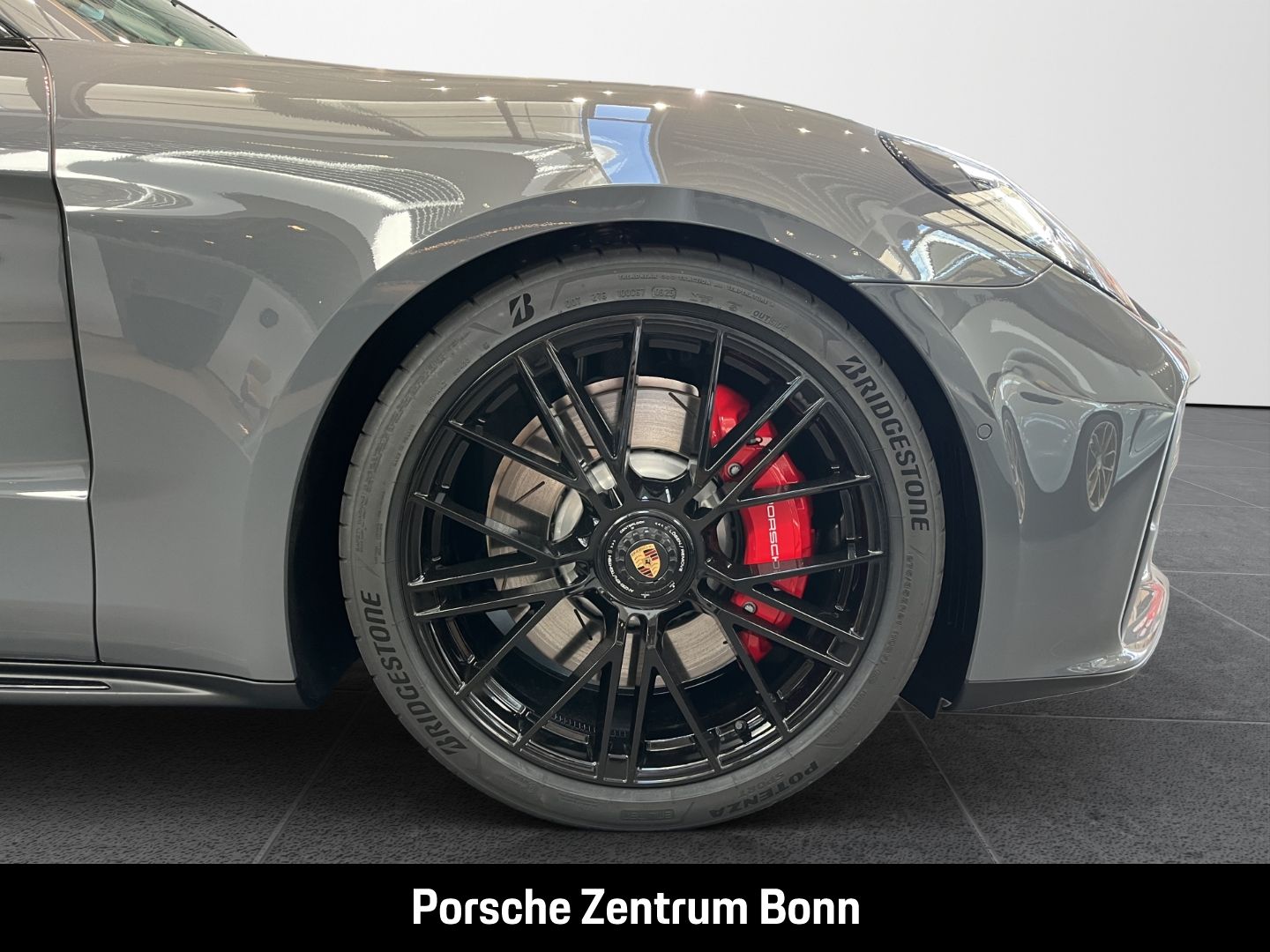 Porsche Panamera GTS BOSE Sport Chrono Sportabgasanlage