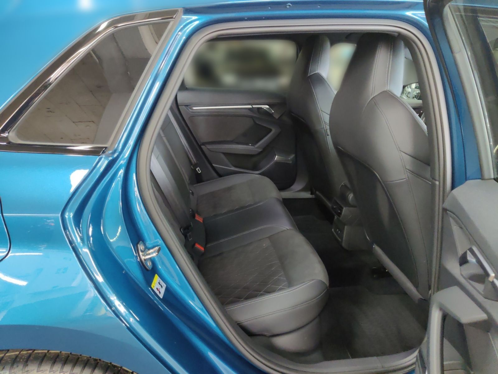 Audi A3 Sportback 35 TFSI advanced - Samsaru's Car Outlet
