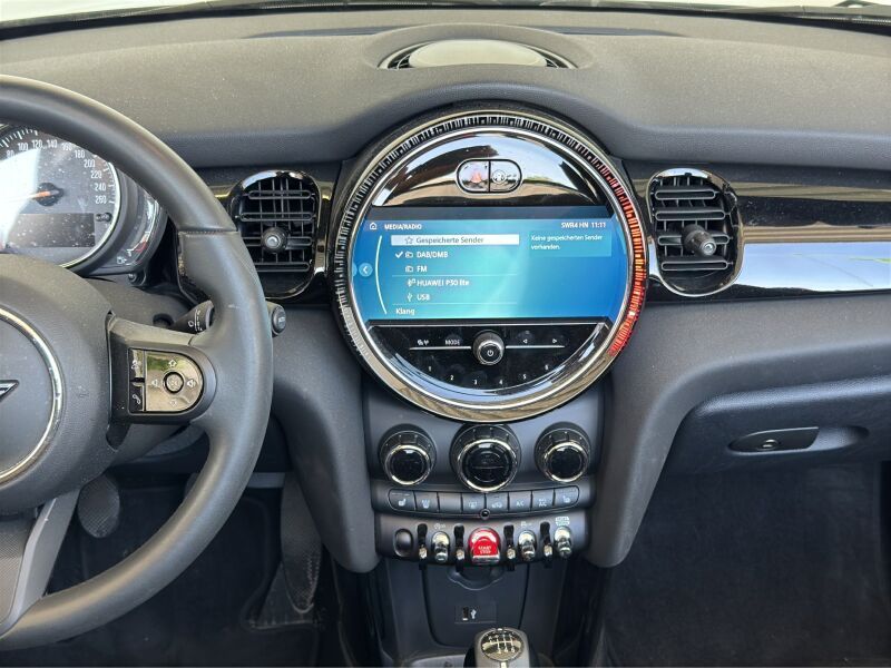 MINI Cooper Cabrio - Samsaru's Car Outlet