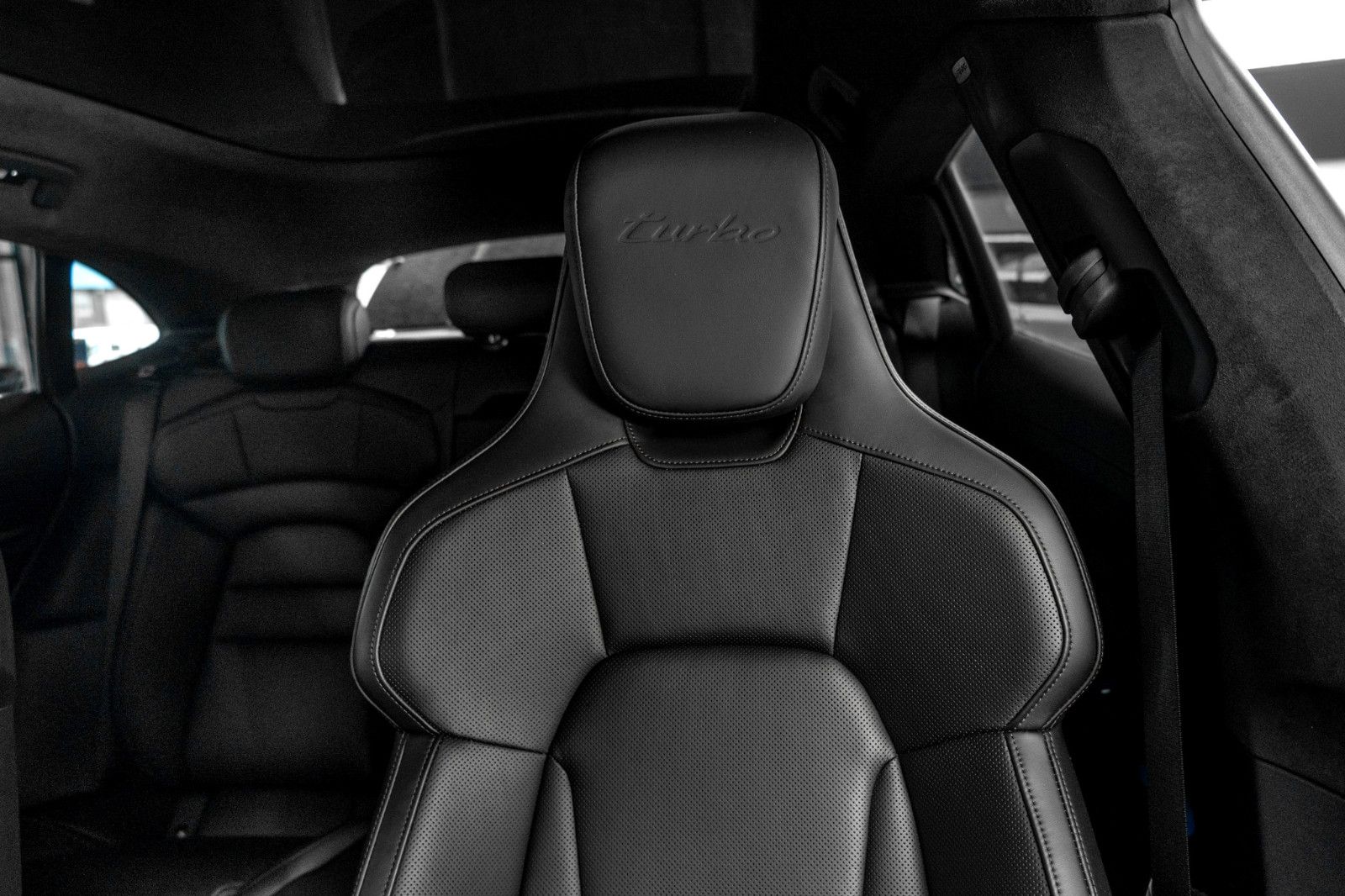 Porsche Taycan Cross Turismo Turbo #BURMESTER #MEGA SPEC