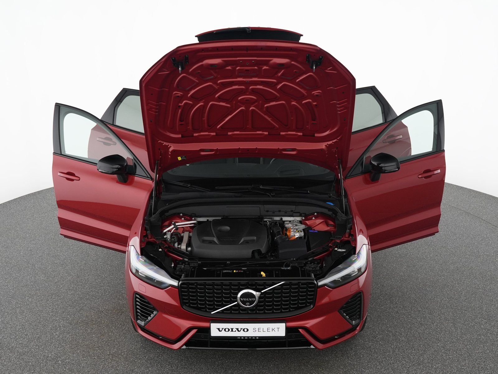 Volvo XC60 T8 Recharge AWD Geartronic Plus Dark