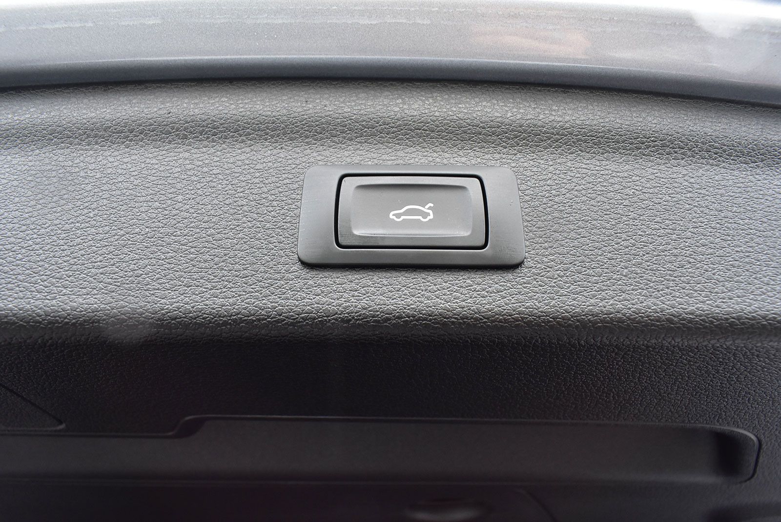 Audi Q3 40 TFSI quattro S-line LED+ACC+Navi+Leder+AHK