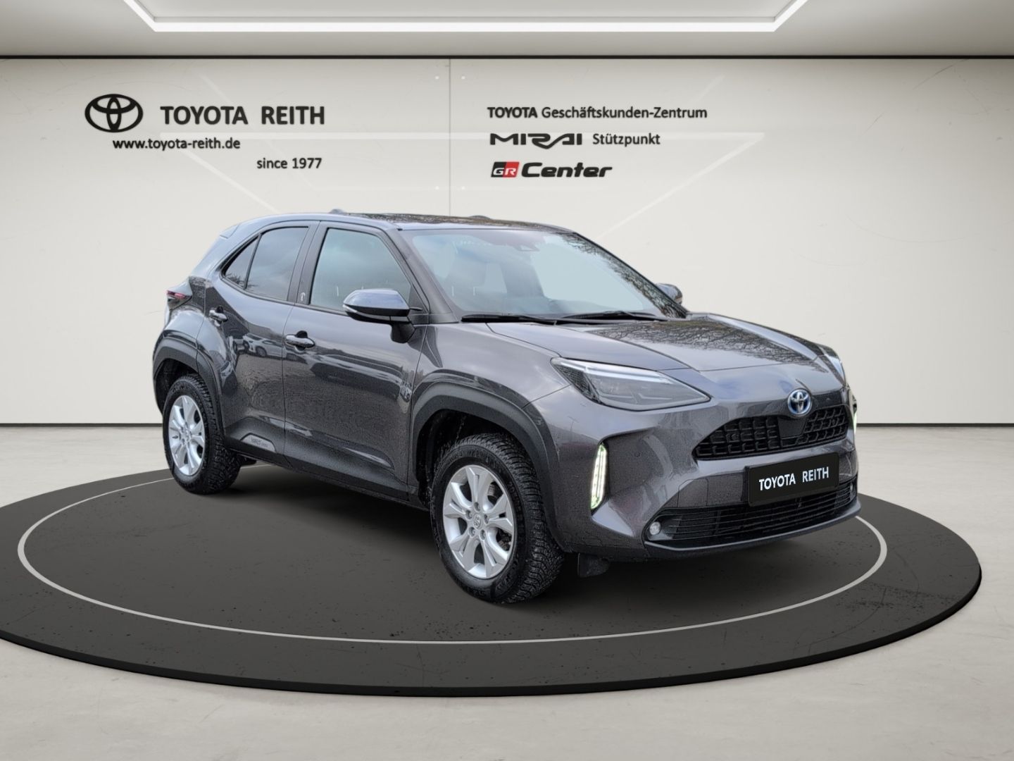 Toyota Yaris Cross Hybrid FWD Team Deutschland LED Appl