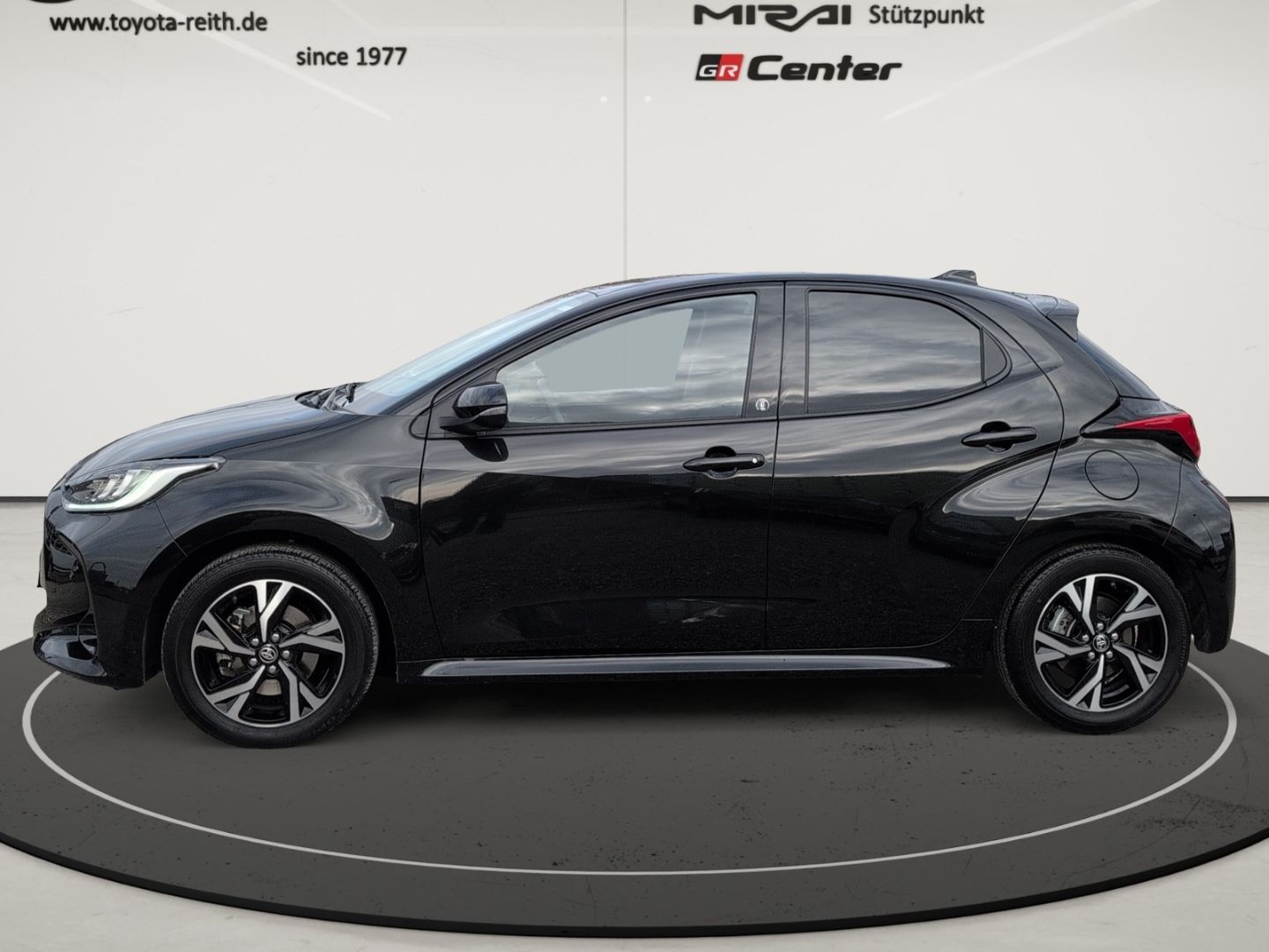 Toyota Yaris Hybrid Team Deutschland 1.5 Dual-VVT-iE LE