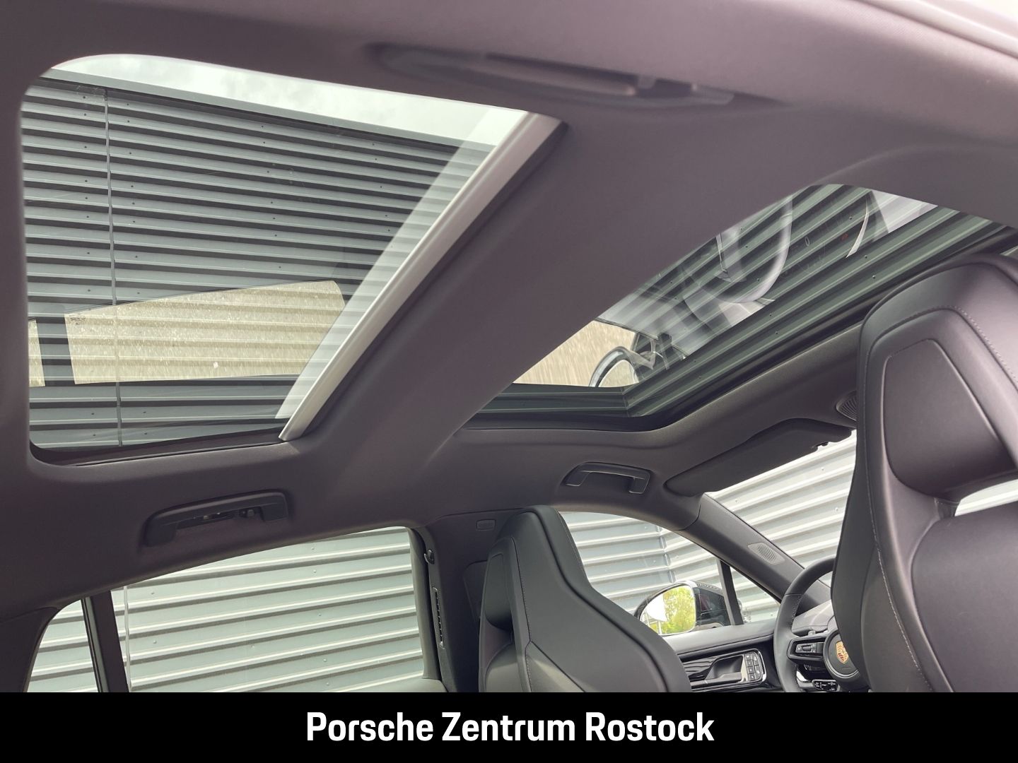 Porsche Panamera 4 E-Hybrid Active-Ride Burmester