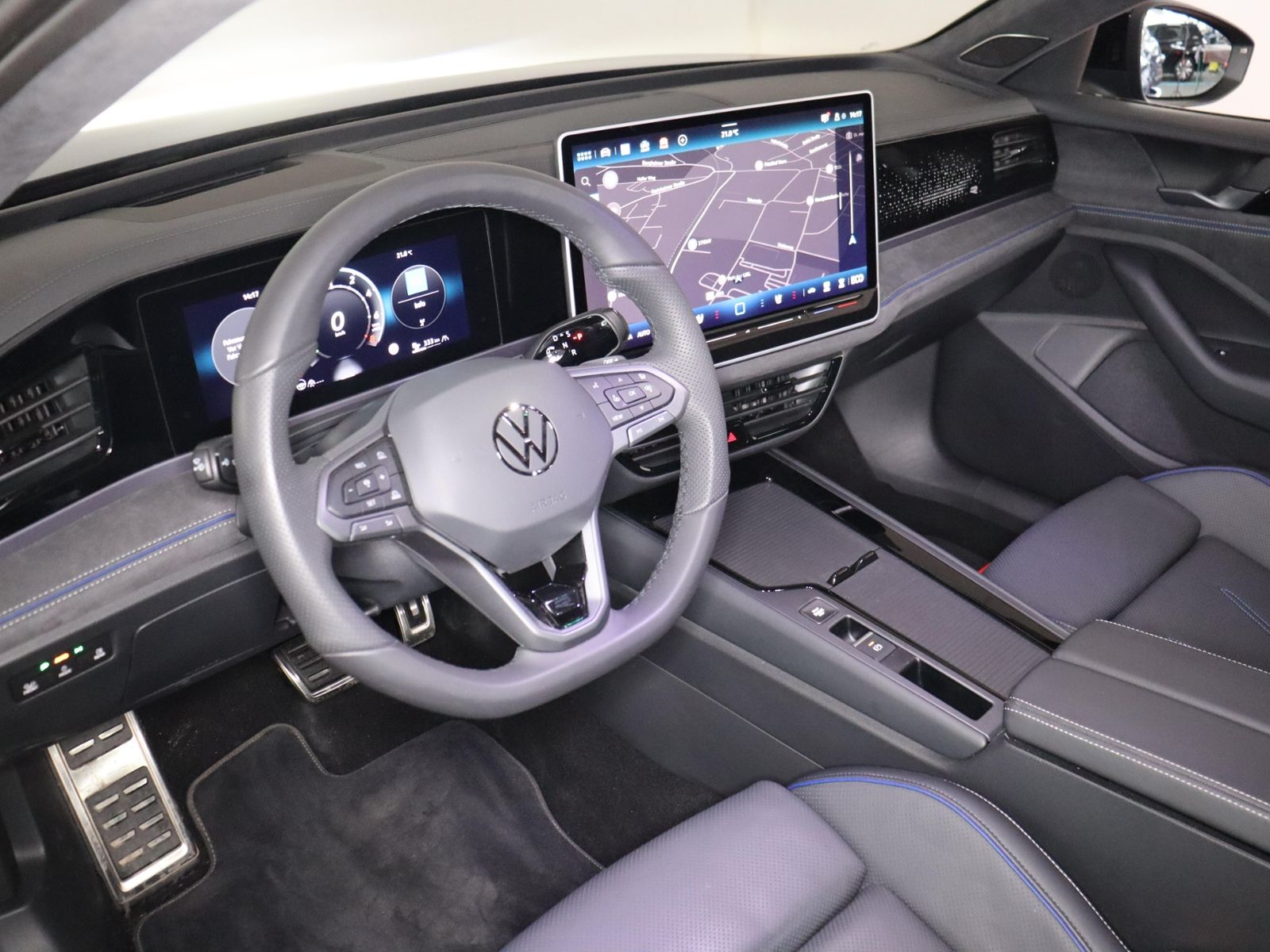 Volkswagen Passat Variant R-Line 1.5TSI e-Hybrid 398,-ohne