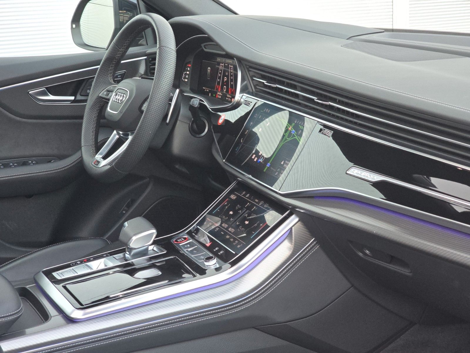 Audi RSQ8 (Massage/Ceramic/360 Kamera)