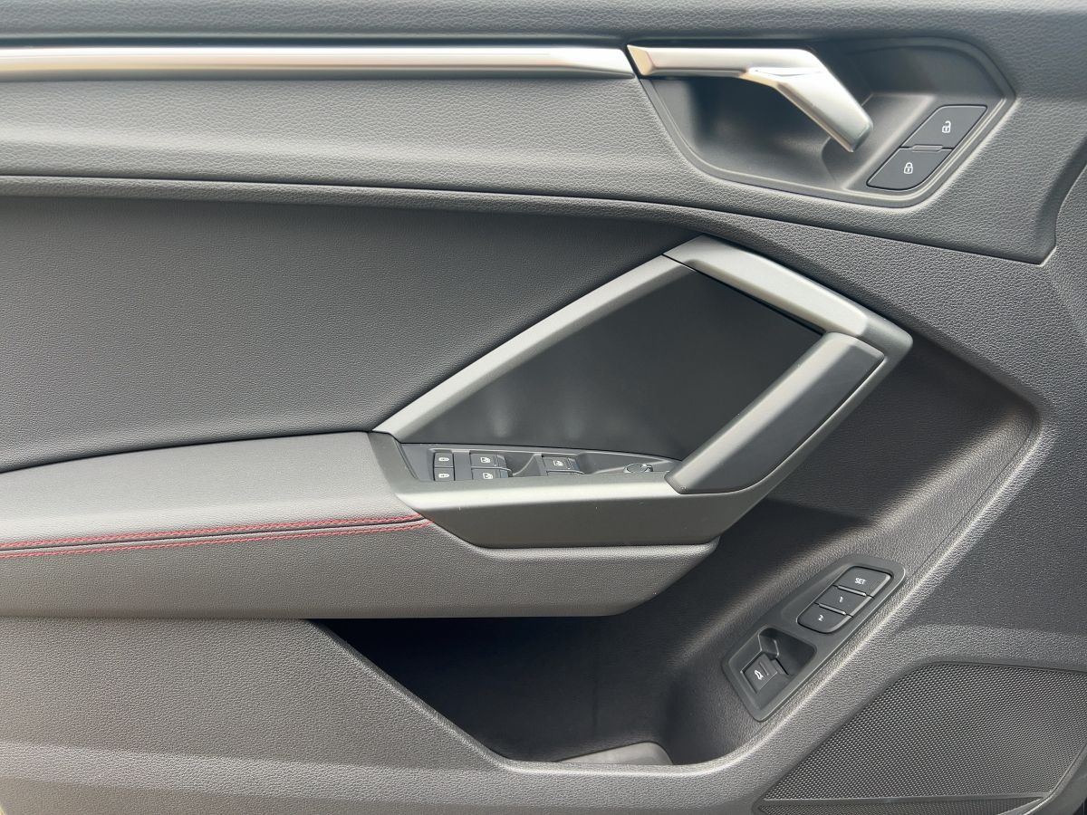 Audi Q3 Sportback 40 TFSI S line quattro - Samsaru's Car Outlet