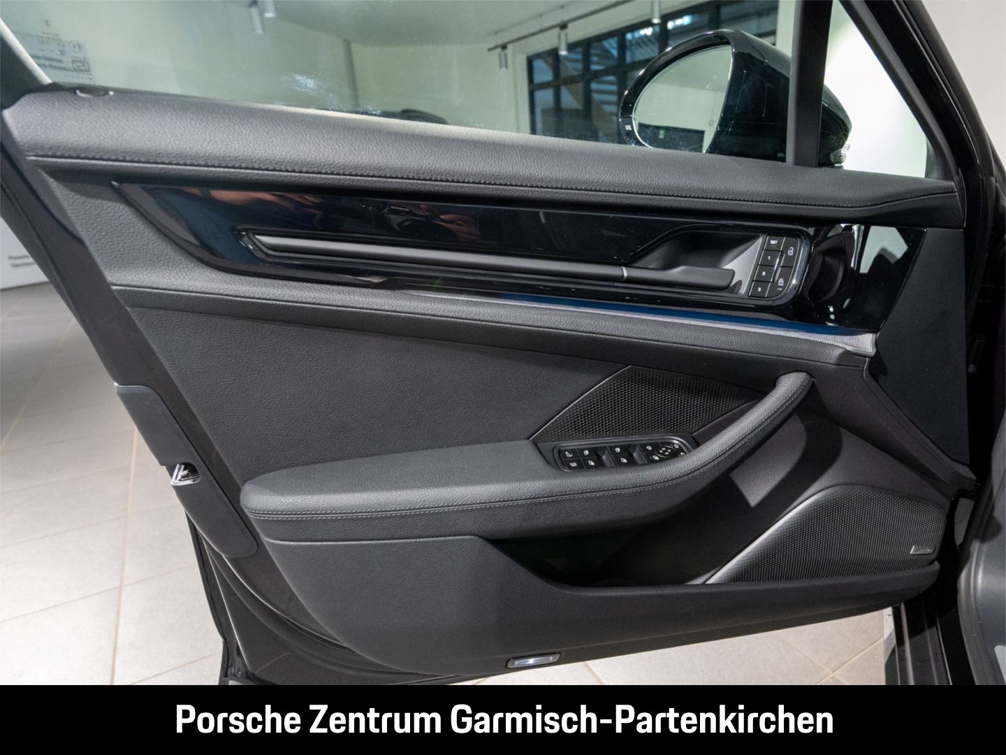 Porsche Panamera 4 E-Hybrid Sitzheizung hinten LenkradHZ