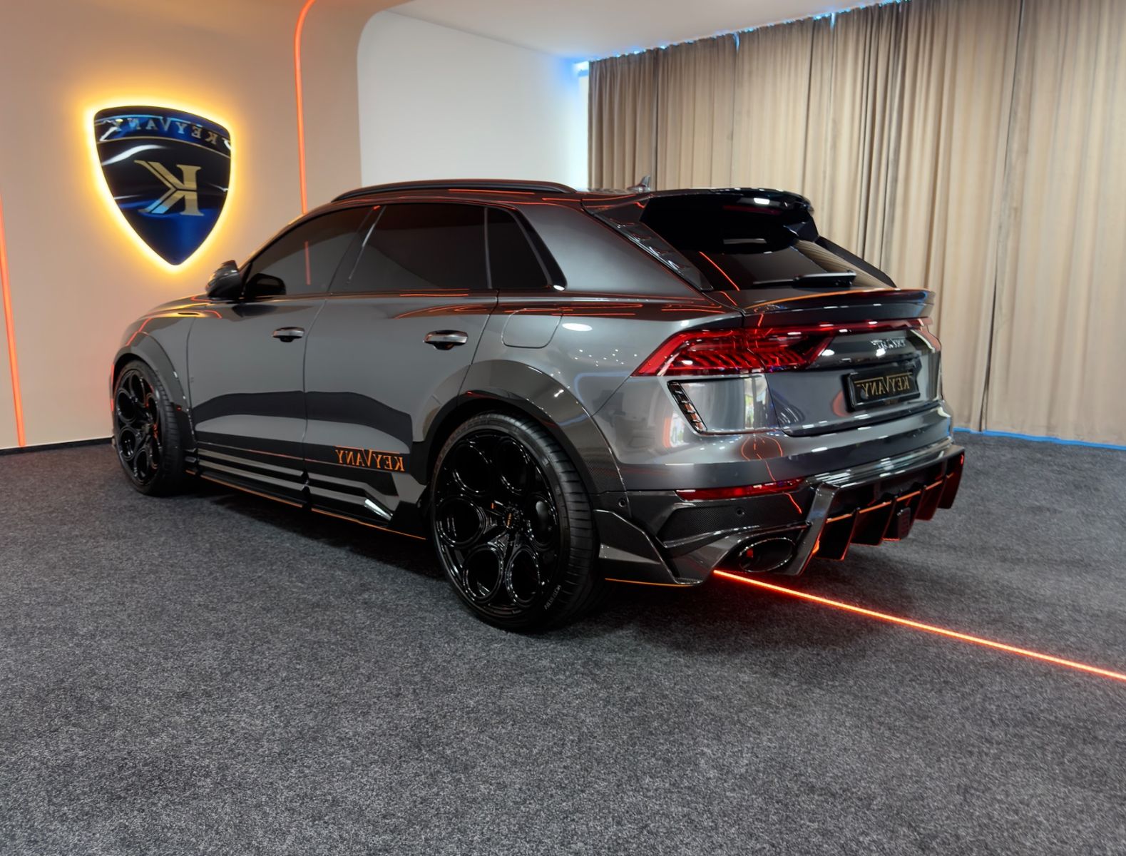 Audi RSQ8 KEYVANY CARBON/KERAMK/B&O/STAN.HZ/DYNMK.PLS