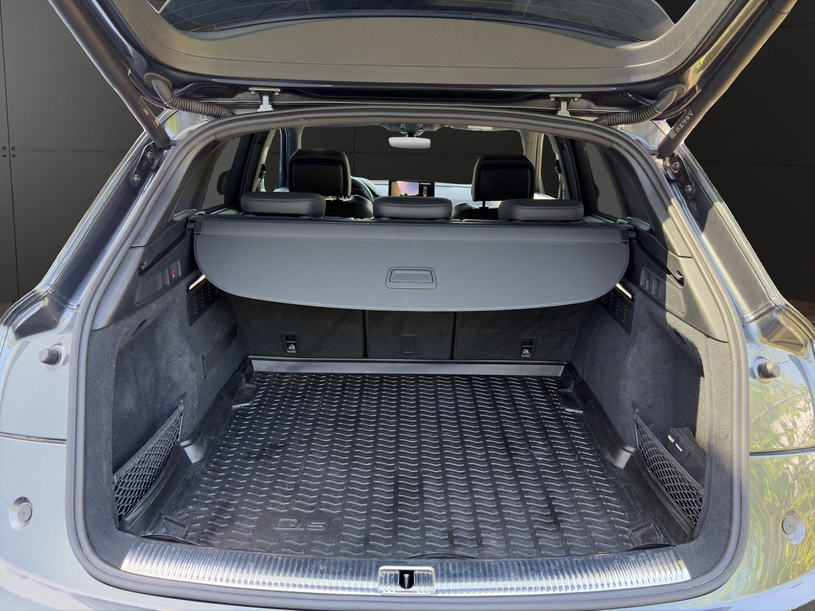 Audi Q5 40 TDI q. S line AHK+Kamera+B&O