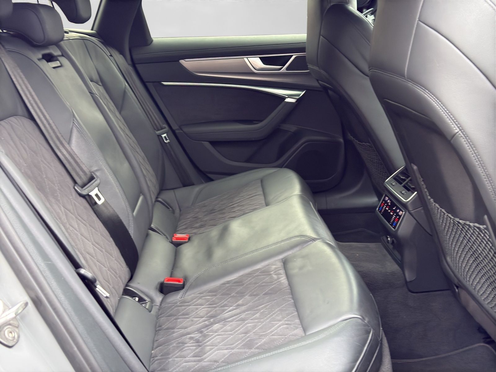 Audi RS 6 Avant Q LM21 OPS MMI