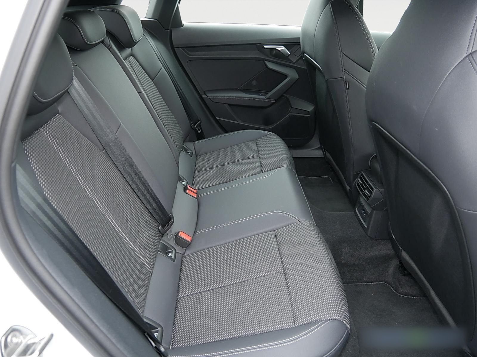 Audi A3 Sportback 35 TFSI 2x S line - Samsaru's Car Outlet