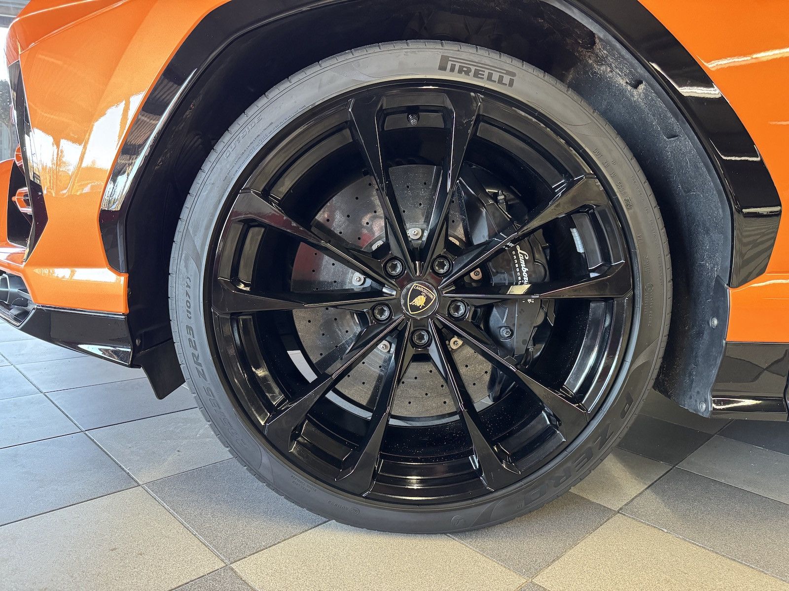 Lamborghini Urus Dt.Auto - Samsaru's Car Outlet