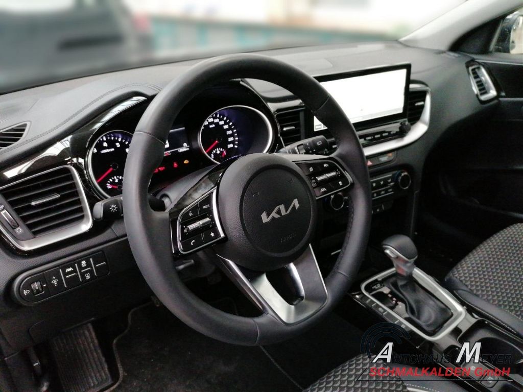 Kia XCeed 1.5T Vision - Samsaru's Car Outlet