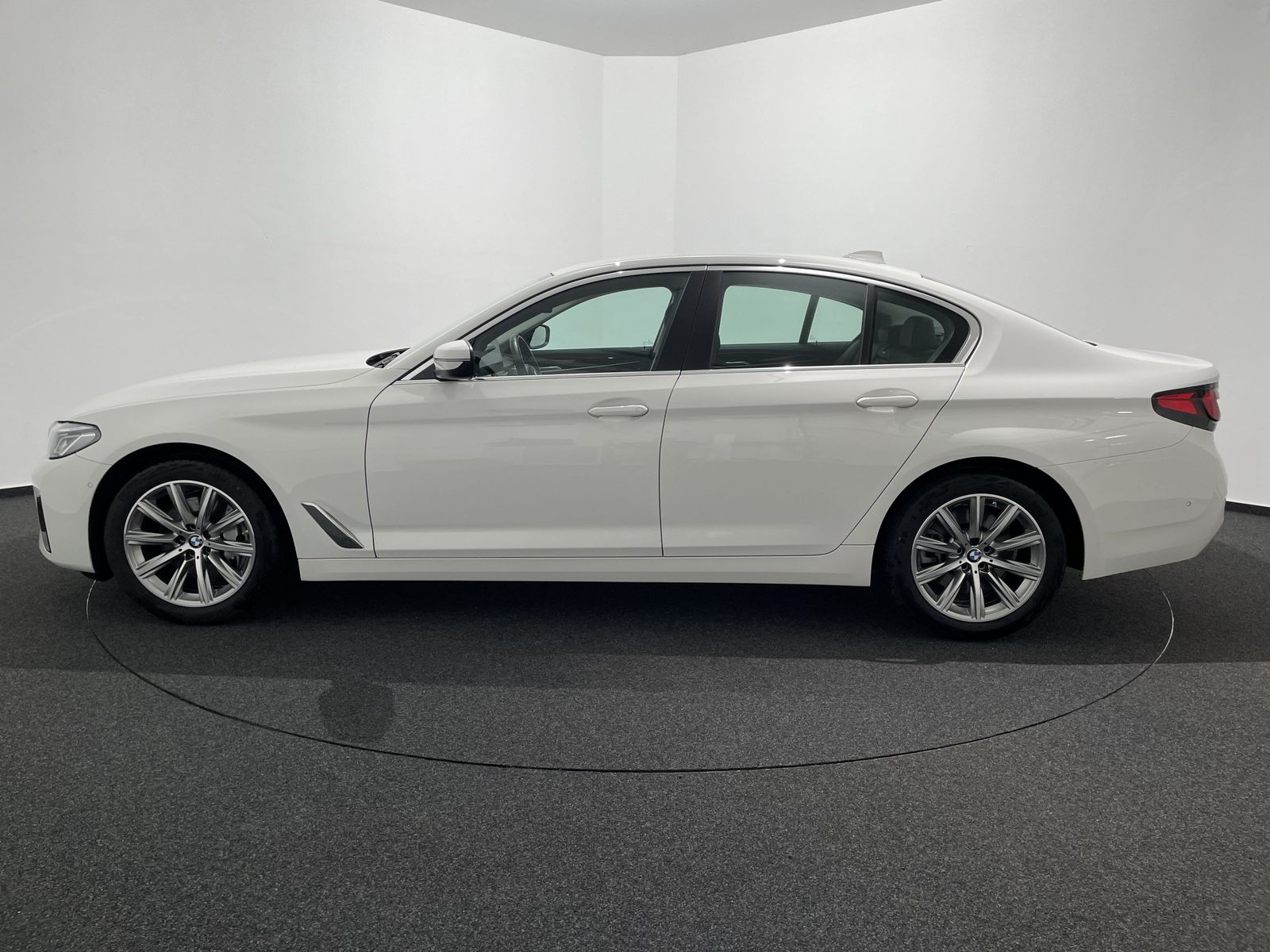 BMW 540d xDrive Laser/AHK/SHZ/HUD/DAB