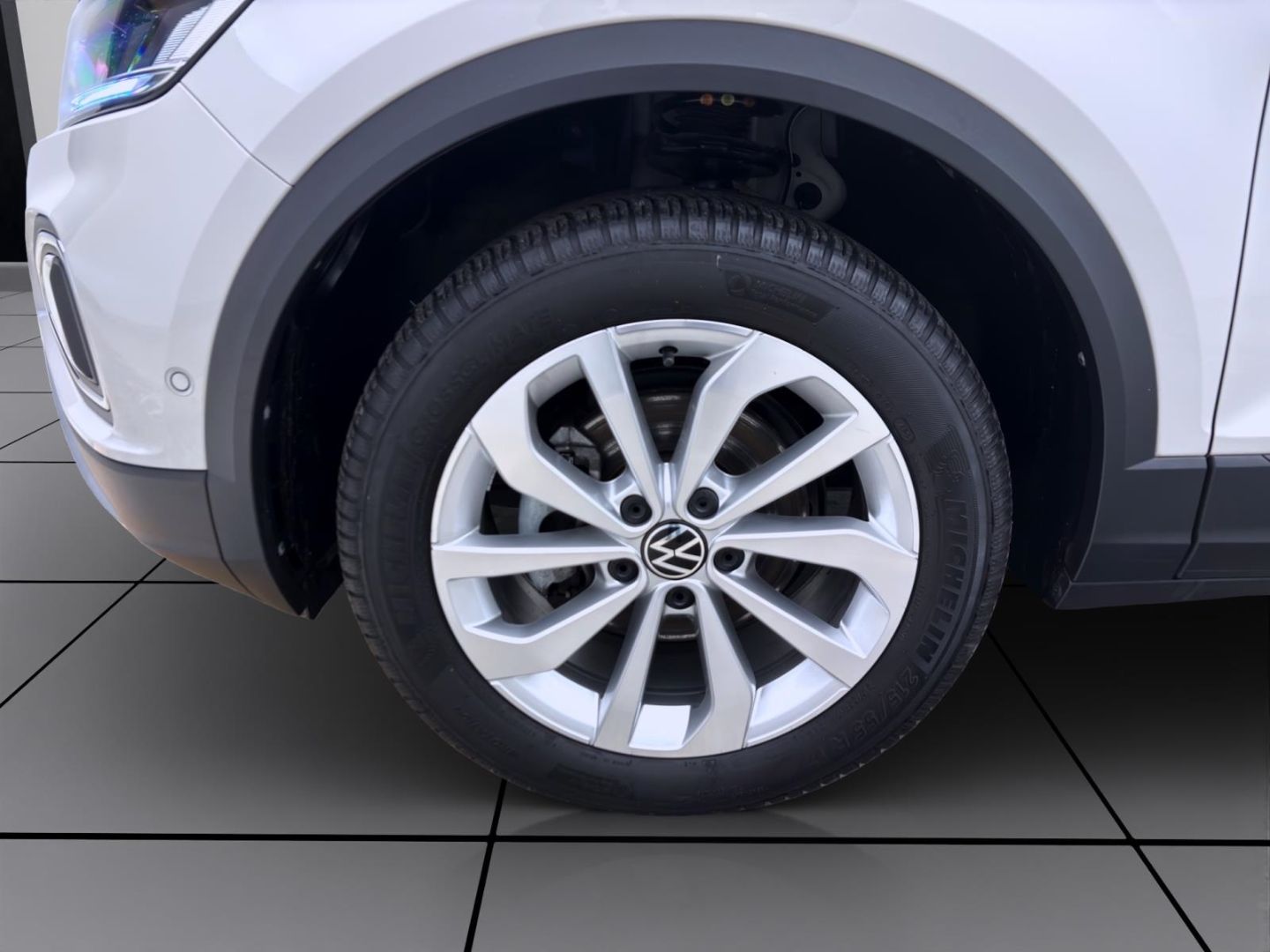 Volkswagen T-Roc 1.5 TSI DSG LIFE - Samsaru's Car Outlet