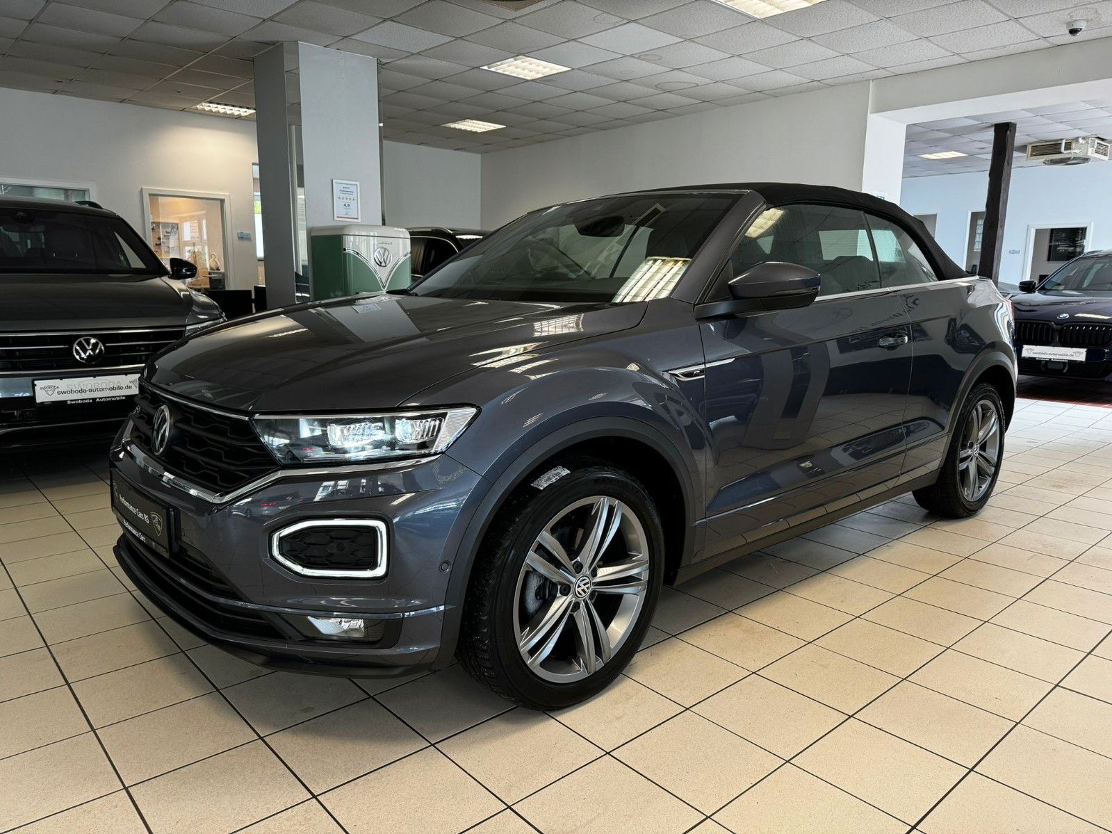 Volkswagen T-Roc R-Line - Samsaru's Car Outlet