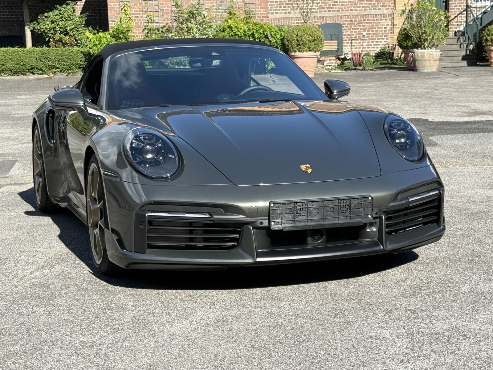 Porsche 992 911  Turbo S Cabriolet HERITAGE DESIGN*SPORT