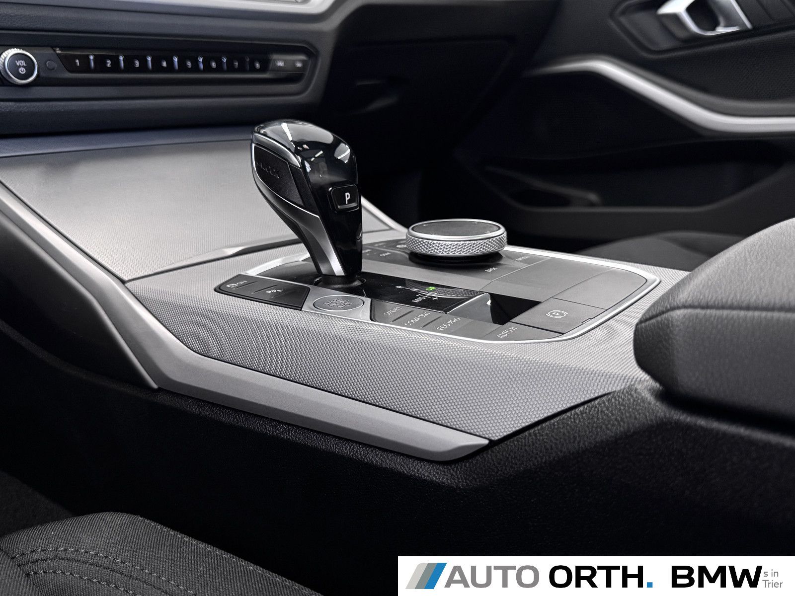 BMW 320d Touring AUTOM. LC-PROF - Samsaru's Car Outlet