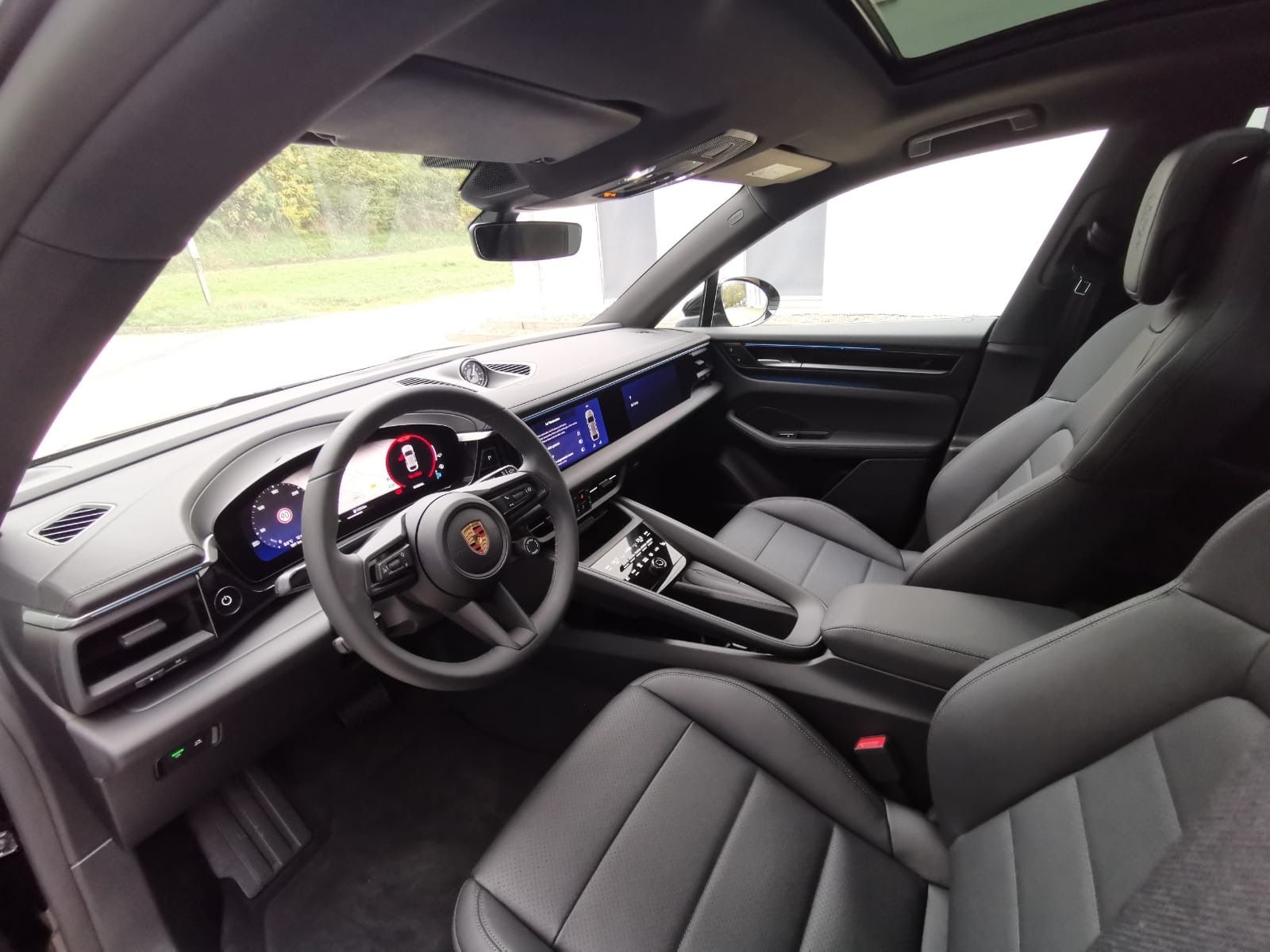 Porsche Macan - Samsaru's Car Outlet