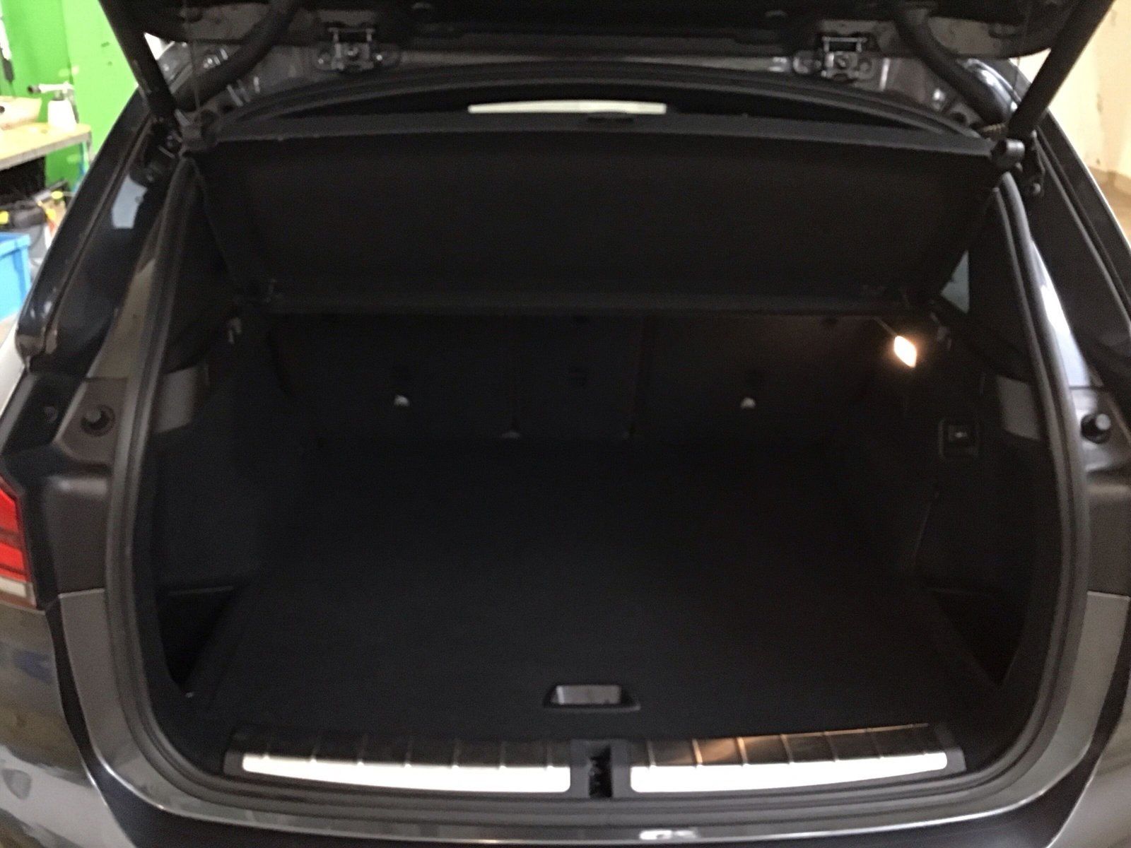 BMW X1 xDrive25e Sport Line - Samsaru's Car Outlet
