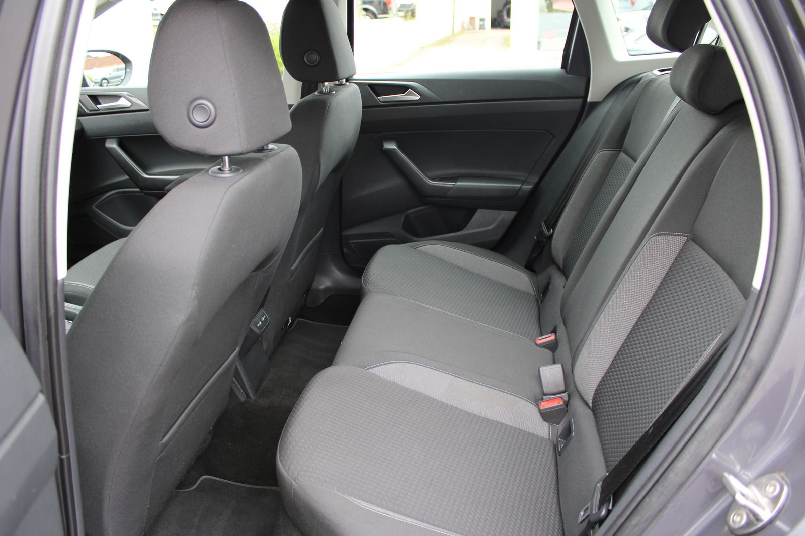 Volkswagen Taigo 1.0 TSI Life DSG - Samsaru's Car Outlet