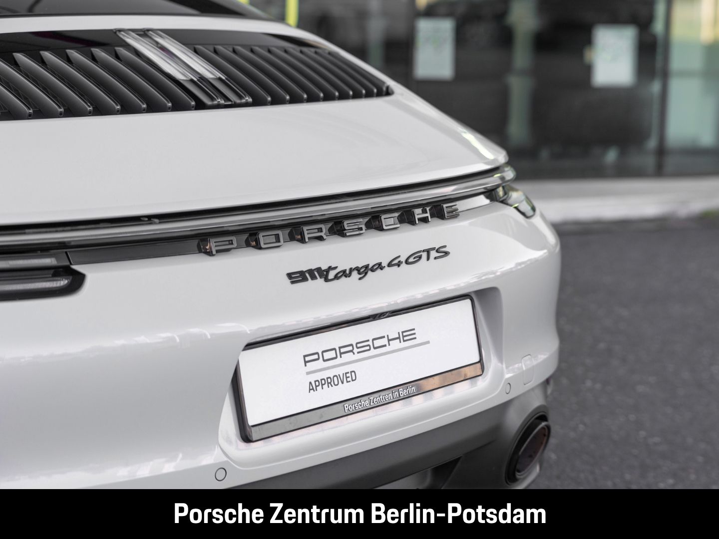 Porsche 992 911 Targa 4 GTS Burmester Sportabgas LED-Mat